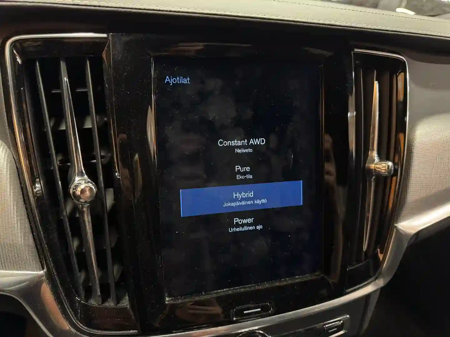 Car Image - 2q6MQuQaJgb1LMOH2yTVty