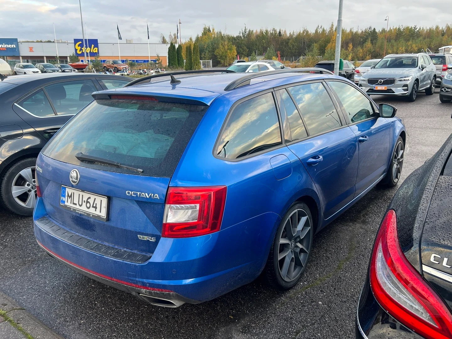Car Image - 5KtdbGv1l06dwxuKKXtj9r