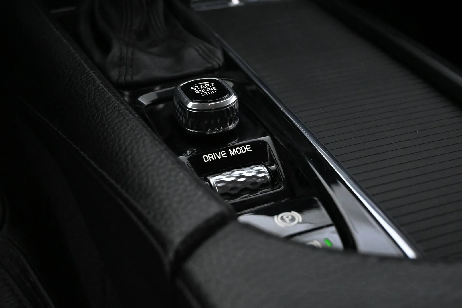 Car Image - 1BuYHhNo5KjzOEbiqFwzqp