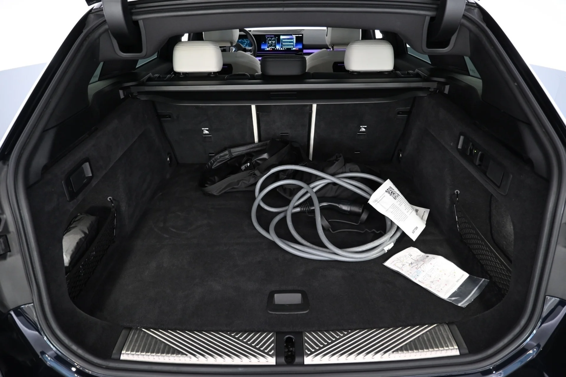 Car Image - 5tsARDLsTrSnImvRlgSMk9