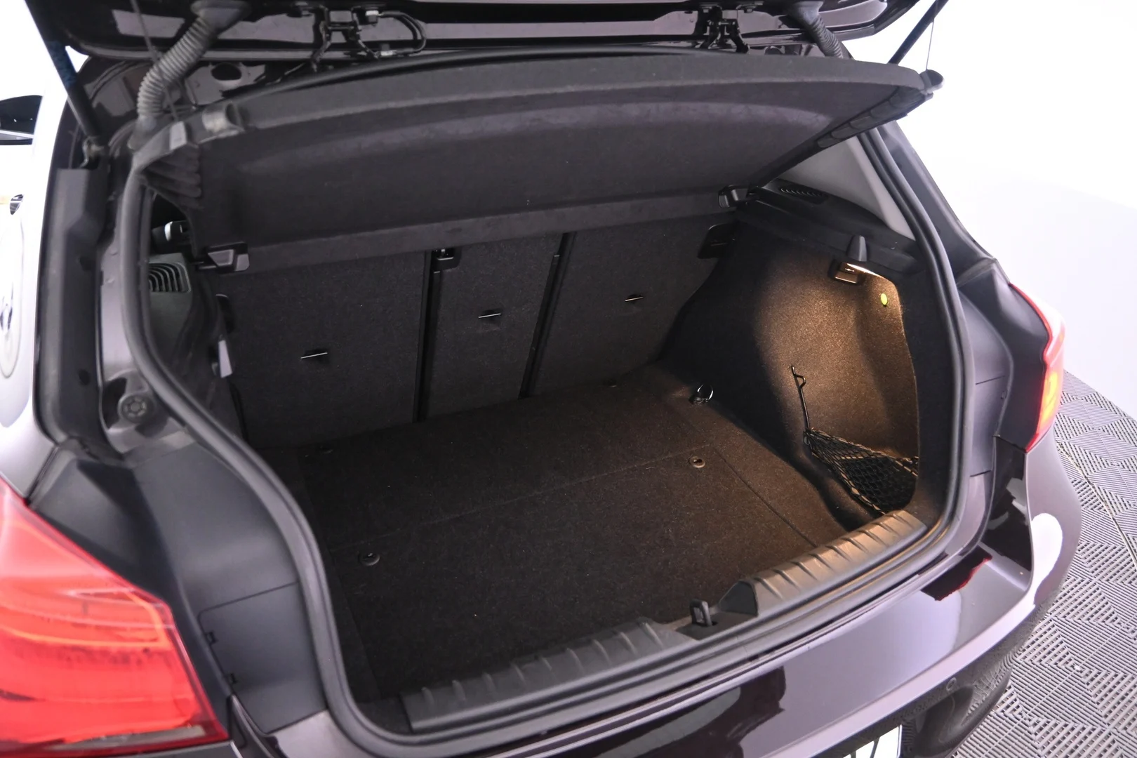 Car Image - 5thtHz8ptazshmgekVLoDW