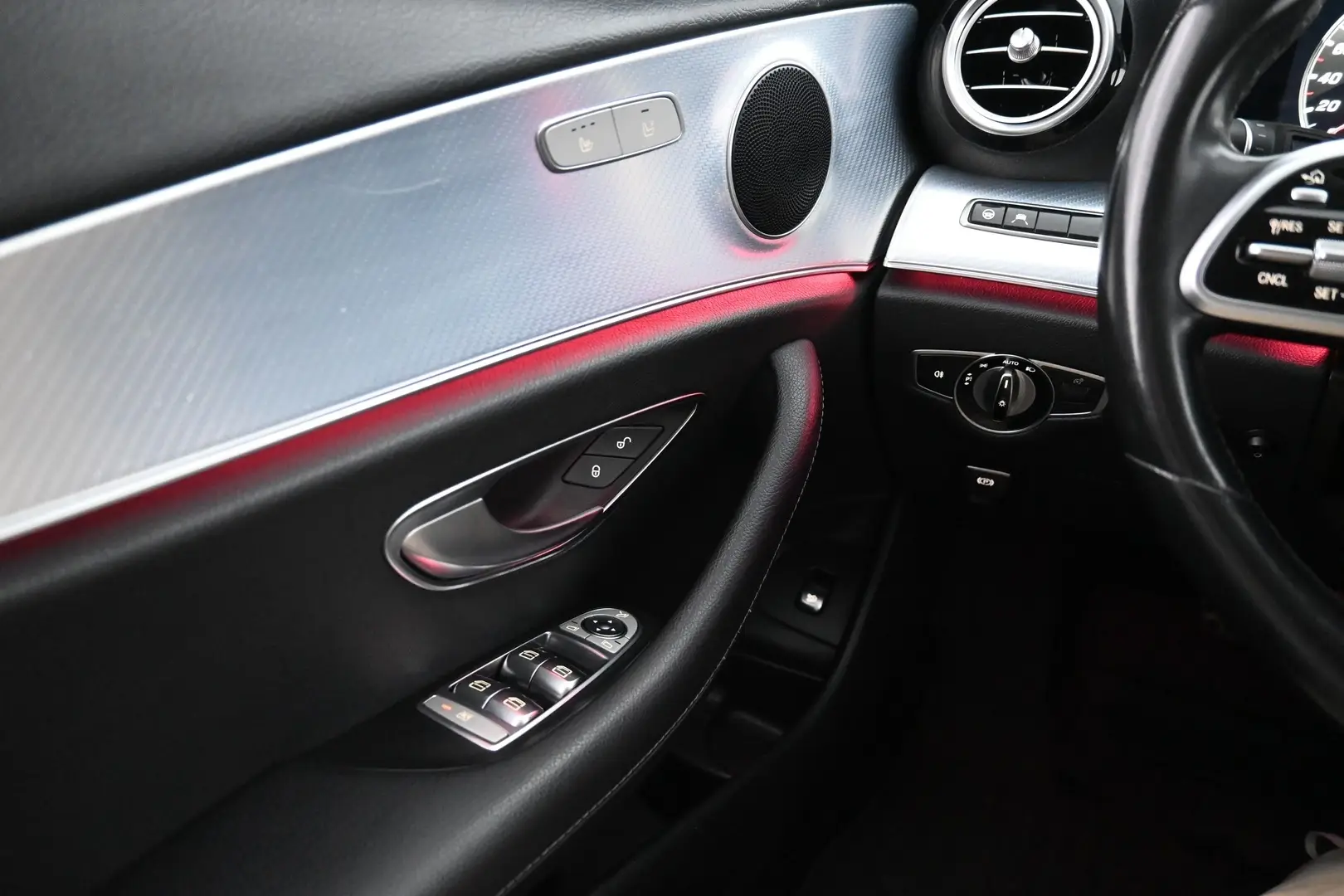 Car Image - 21YgWEP1tylFiEpQBIB64w