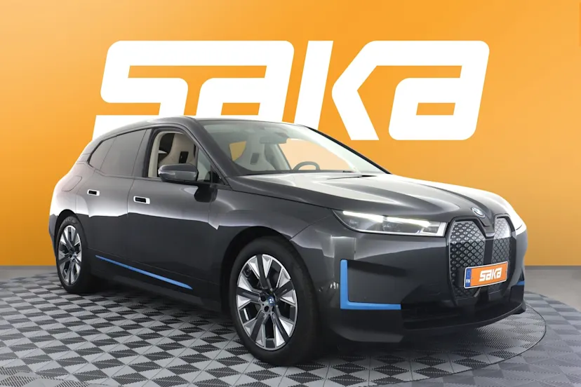 BMW iX