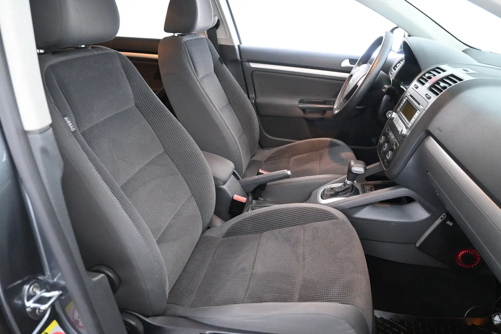 Car Image - 7lxn6QdnNDs6wZlo2qVucM