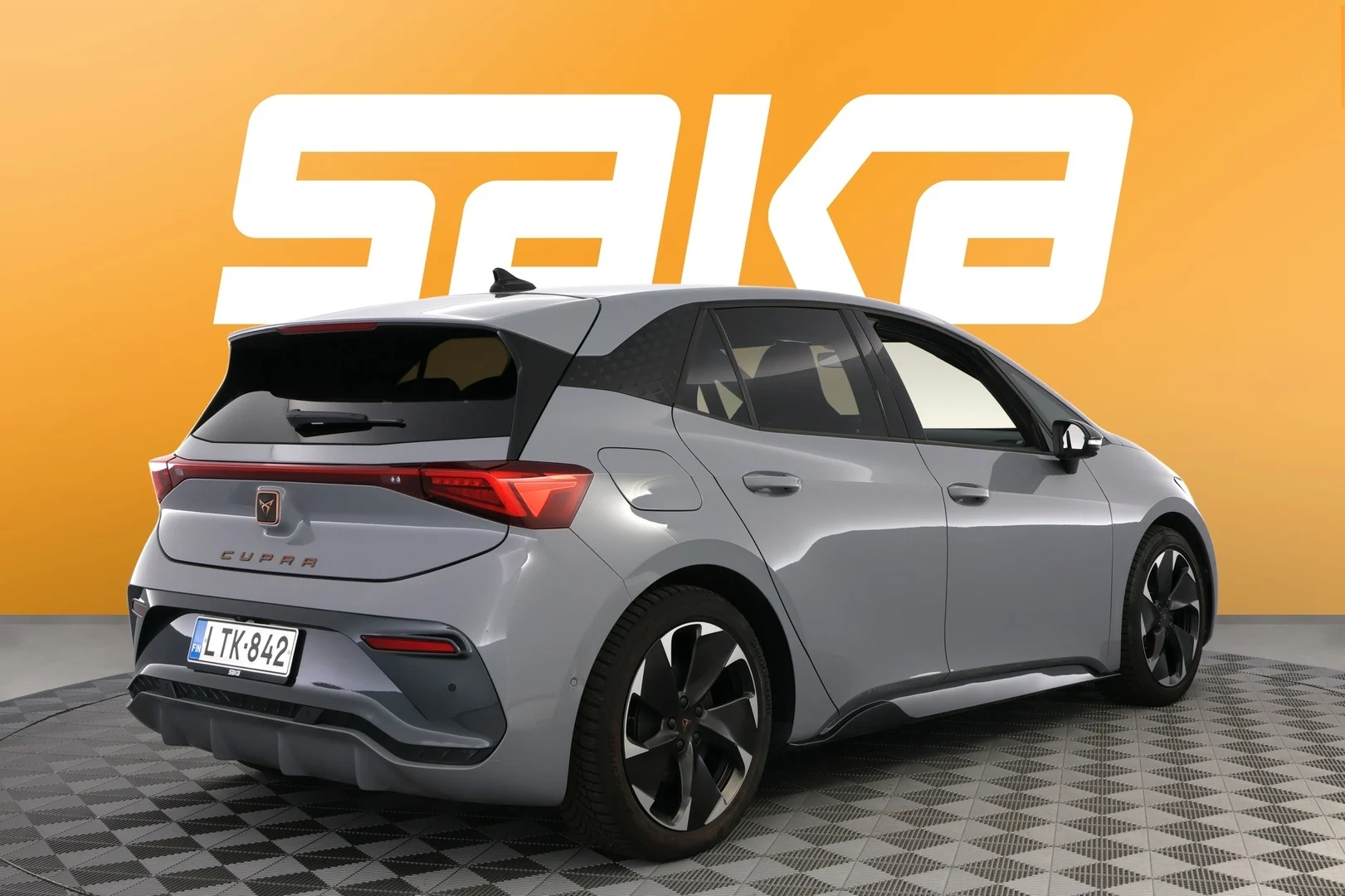 Car Image - 2RqFnVIiqQS1qx4tLwz20S