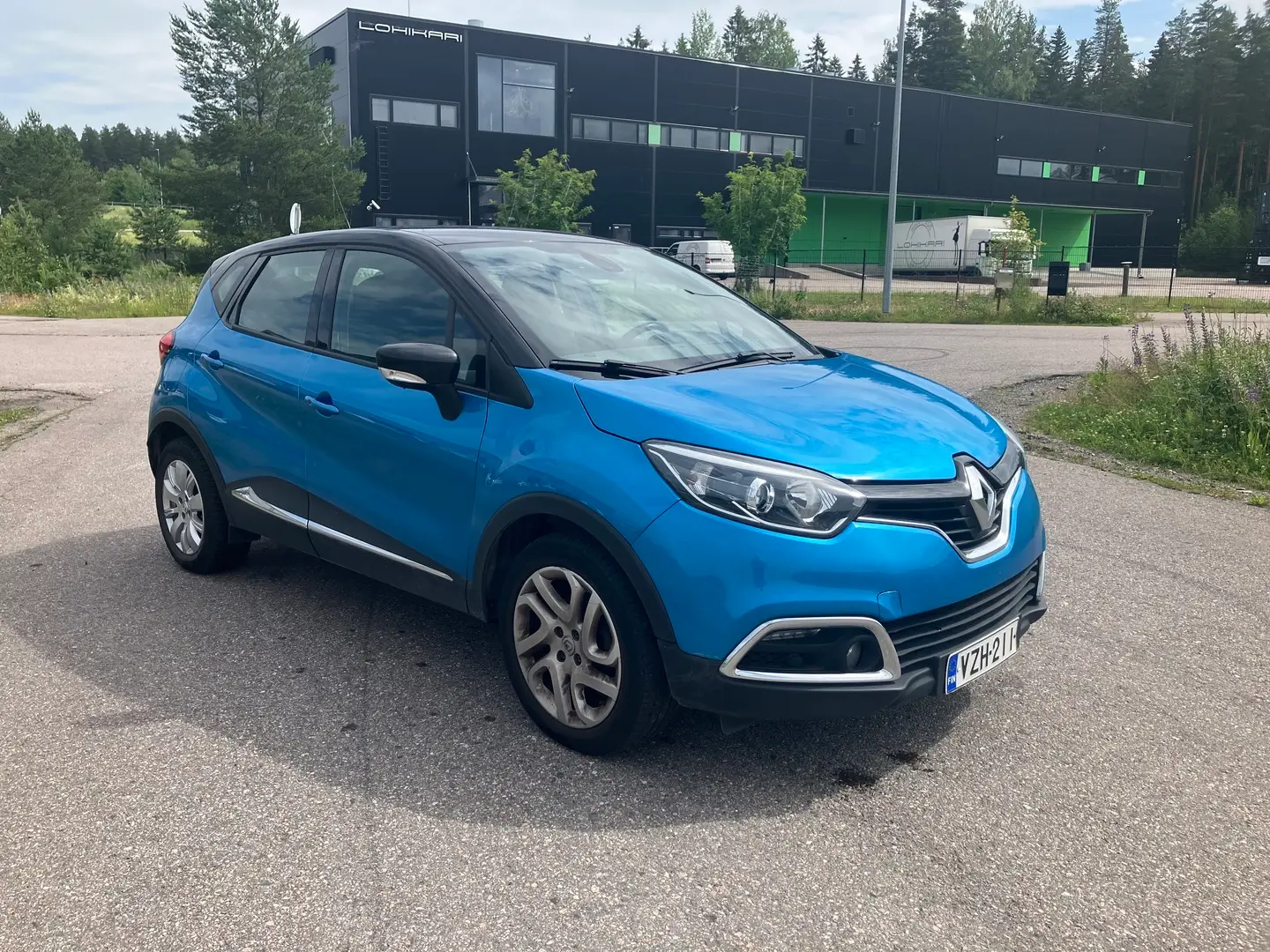 Car Image - 1vskVX4mOLvuYUTHyLaGrK