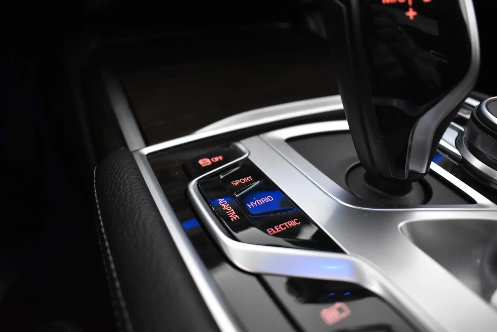 Car Image - 285O0COuXGPKRl0BpYxDOH