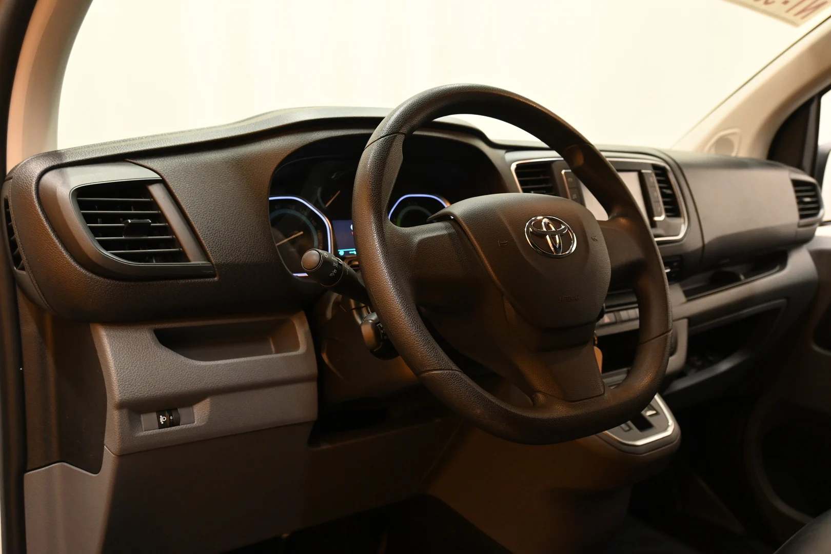 Car Image - 19Wr53ITileudhAt9HpIX6