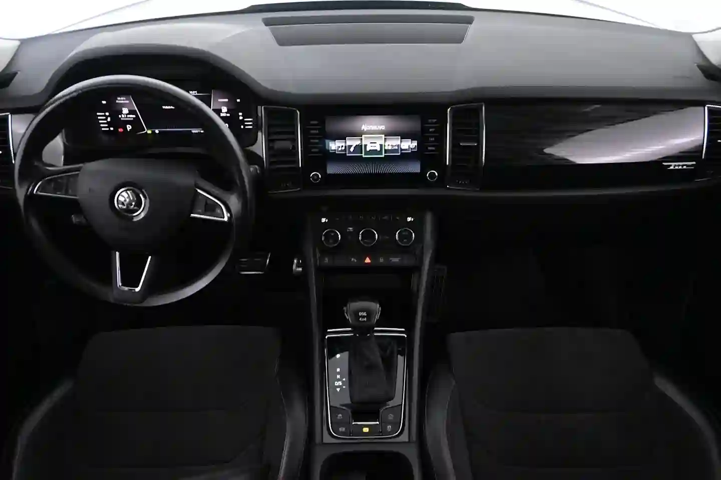 Car Image - 1Y4iDyslS0i4sURLlJblEF