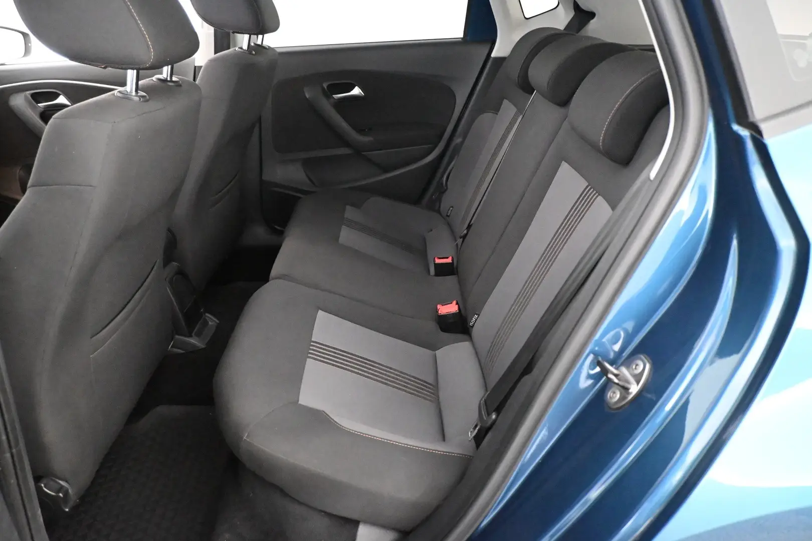 Car Image - 5hRkiupcbR0r24bLlS9lIb