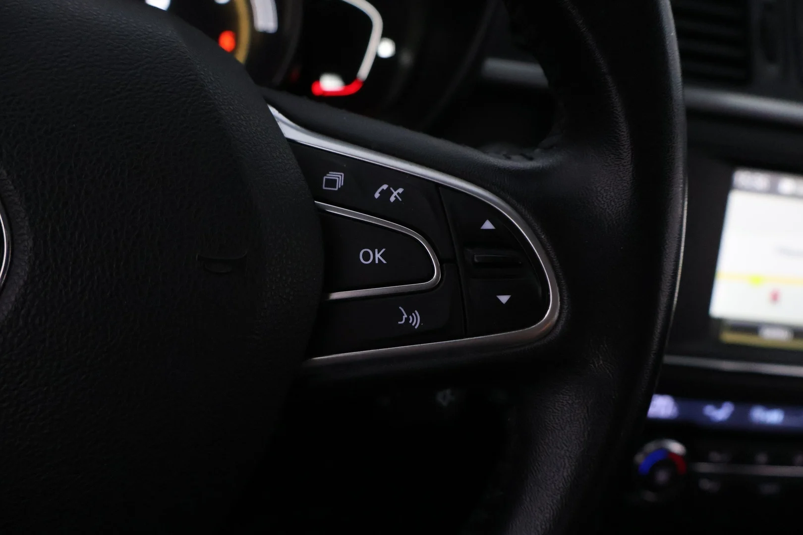 Car Image - 1g6PcQBNuN24qX0IvLibp0