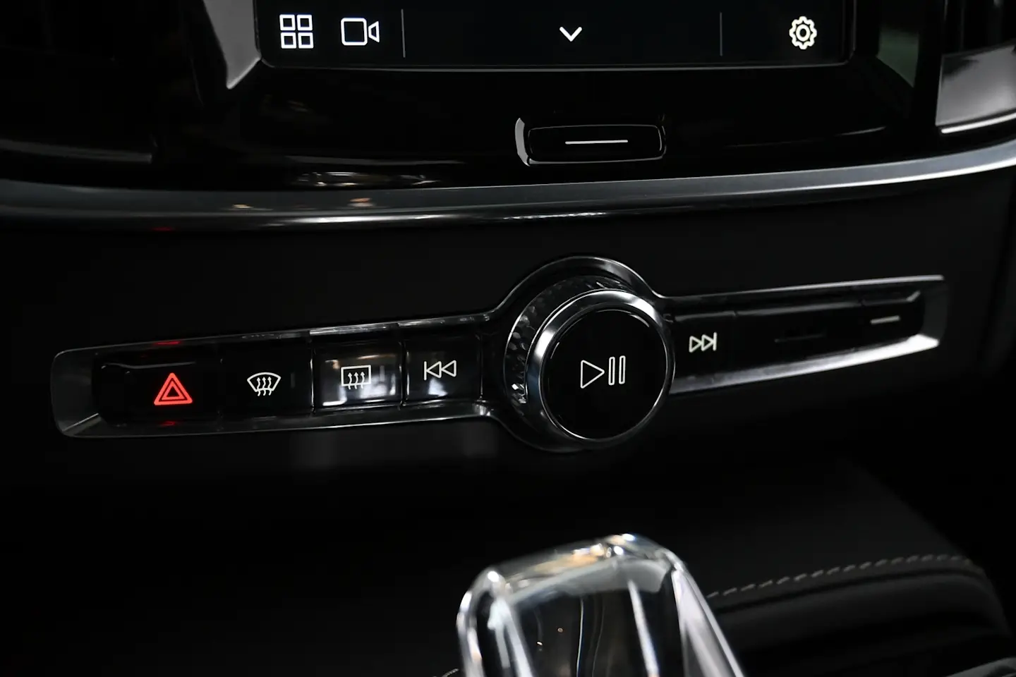Car Image - JiYb3yCHr5FIHBkRVSms8
