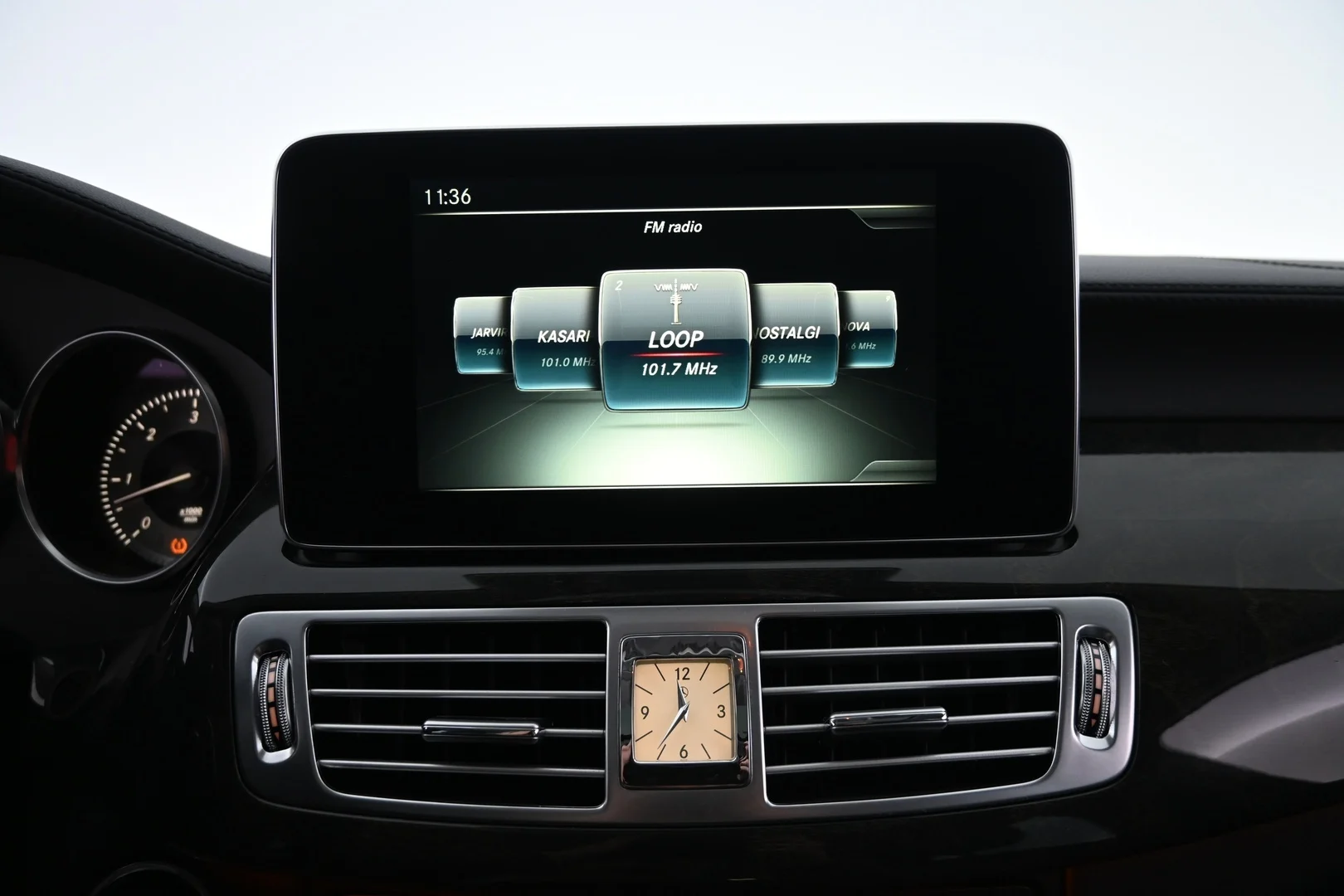 Car Image - 6DSDSpNN2xXRaA7FnMfU4M
