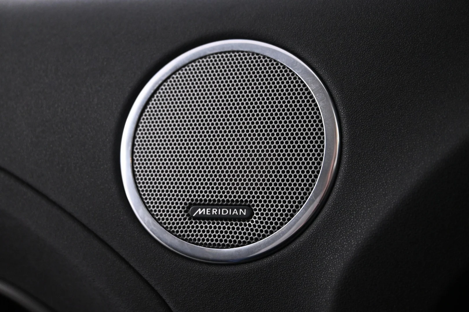 Car Image - 50g9D1996B33B1RRLwnUGl