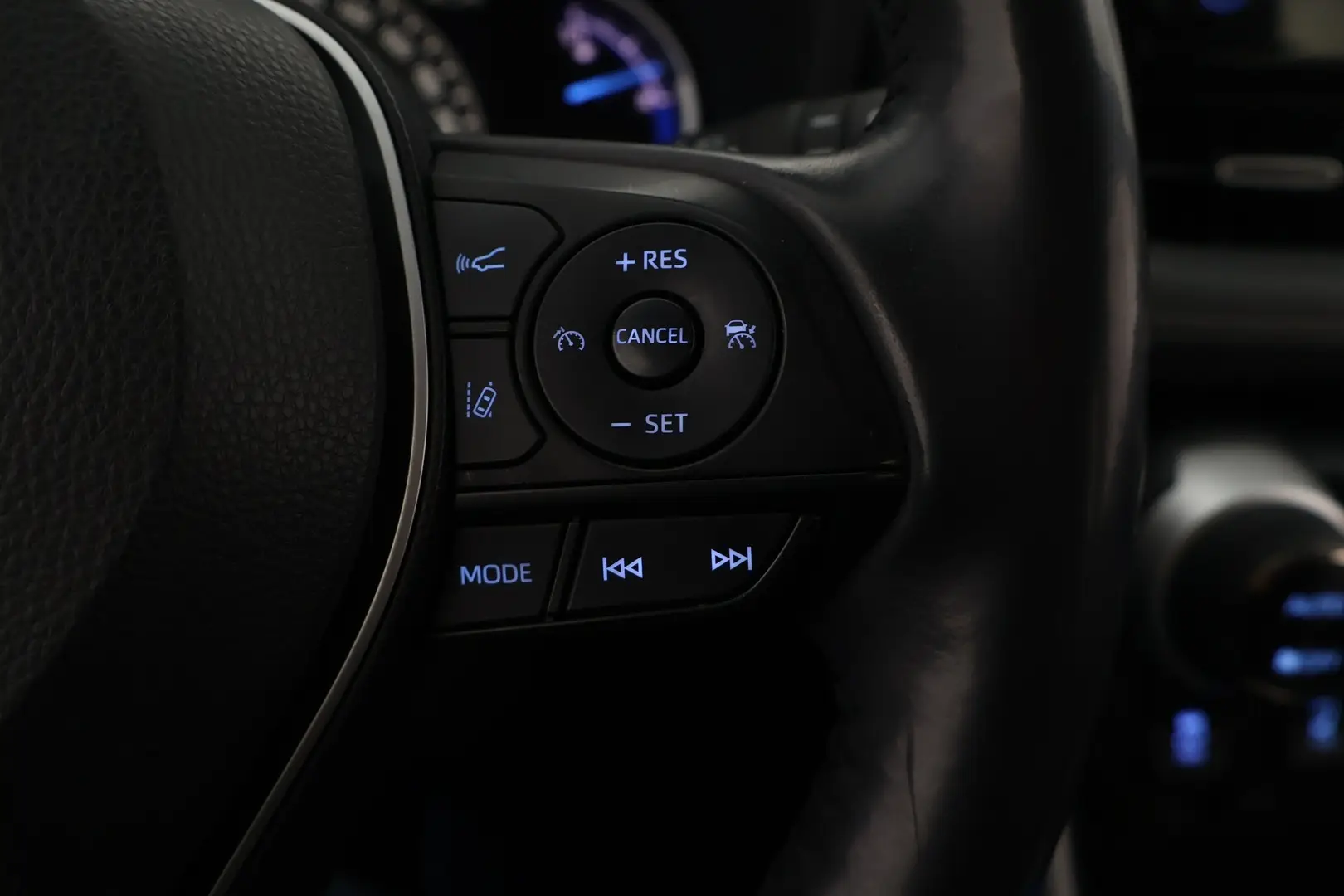 Car Image - 1yHpQxzFO3jfSiNSc350wj