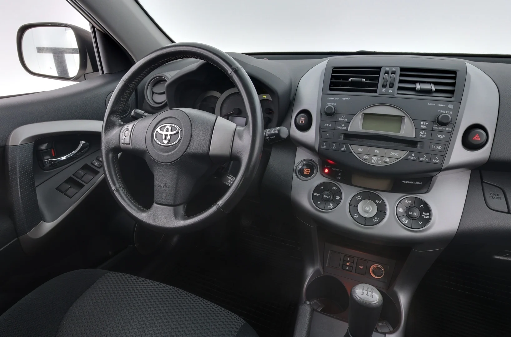 Car Image - 2hJgFOSQp5TVPXyMZqYlam