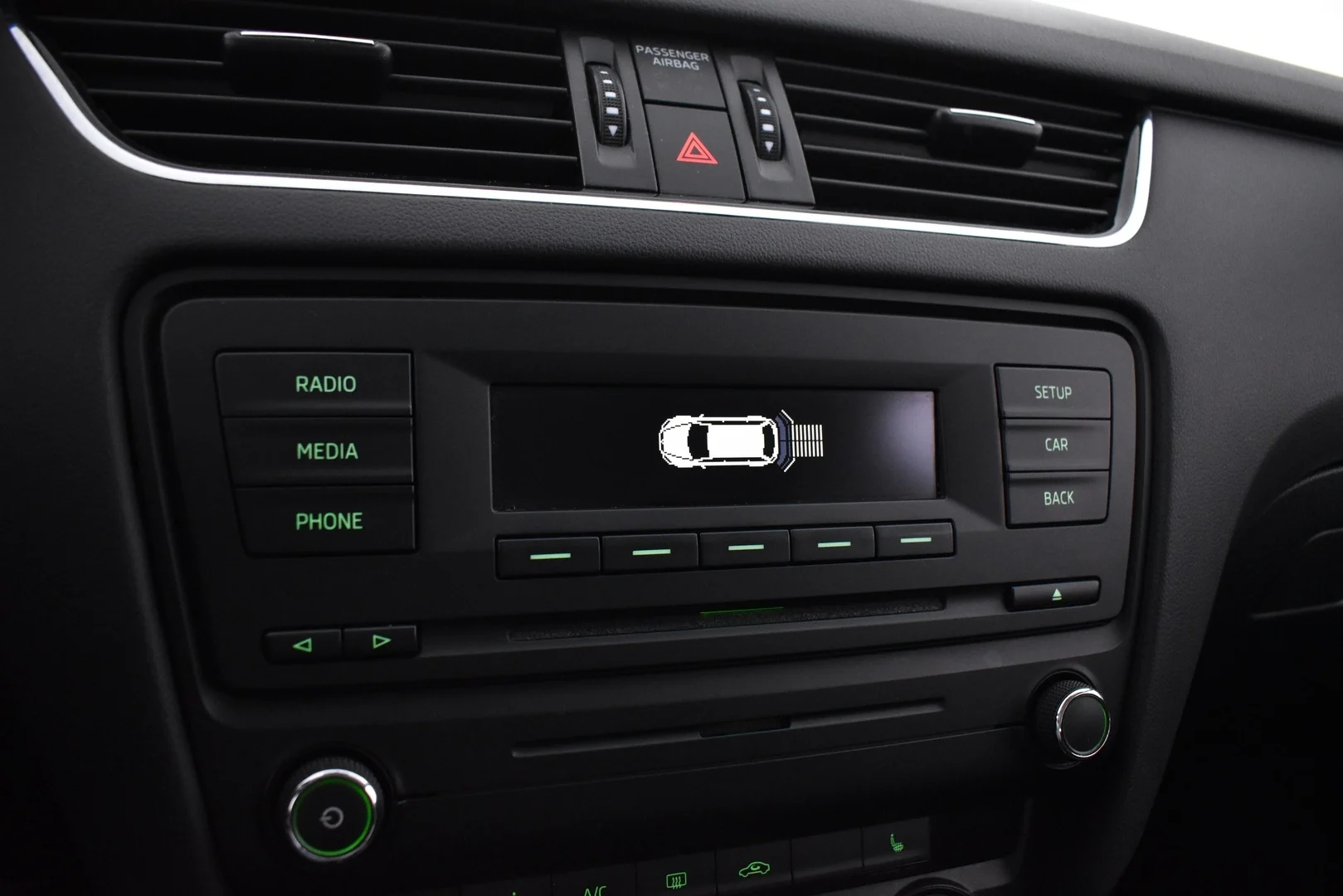 Car Image - 66ks7aZAn800hdbJ8Opy0J
