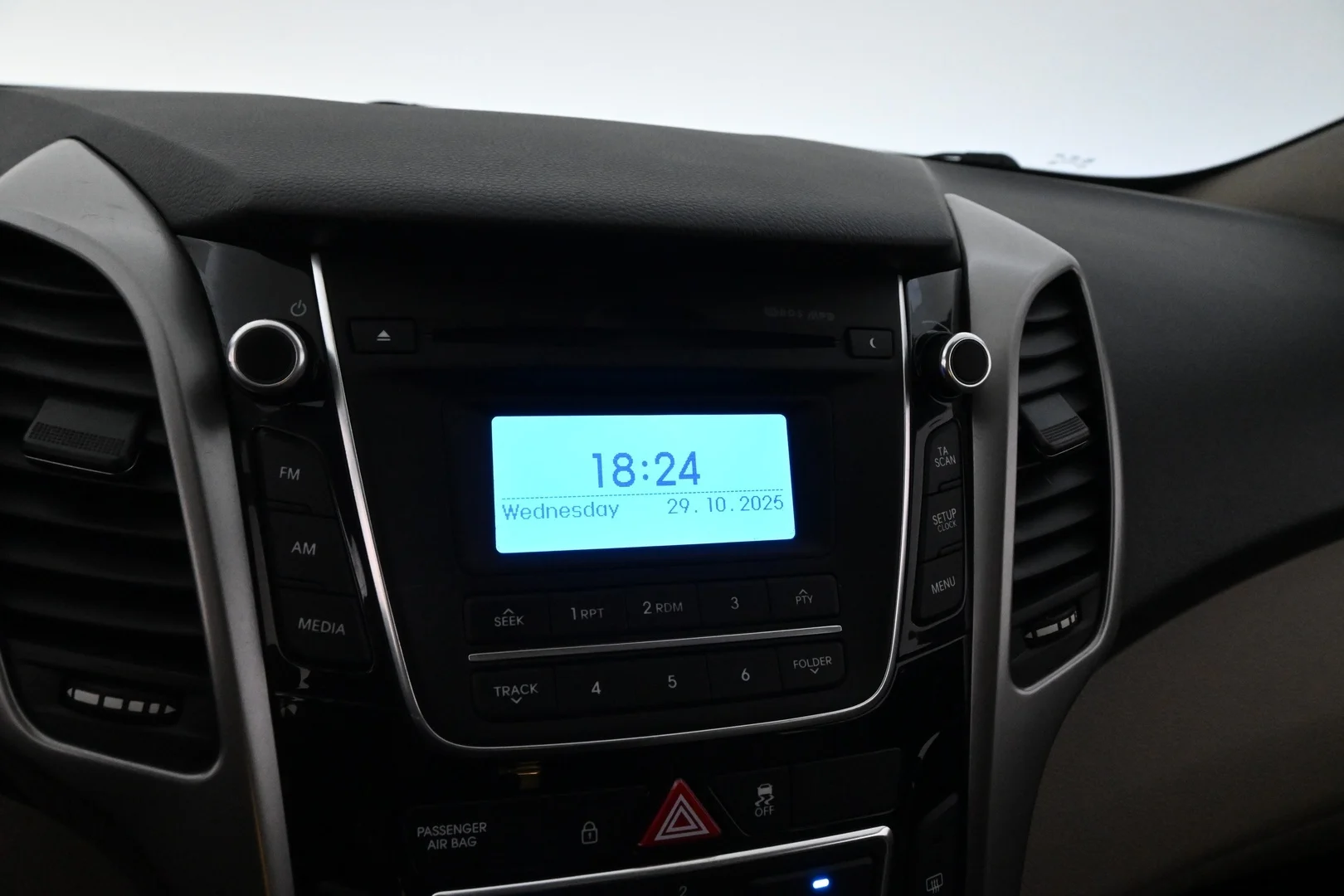 Car Image - aLmKmxPHLkdYzao4FzxM4