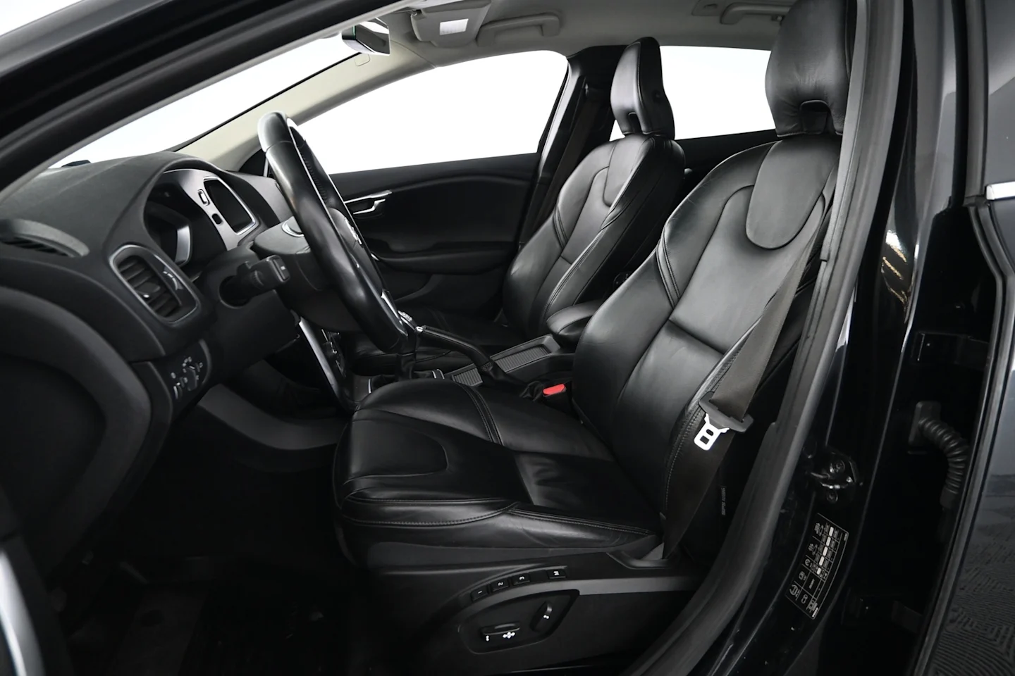 Car Image - 18dNbRg2yOPpUrLEi9sbYq