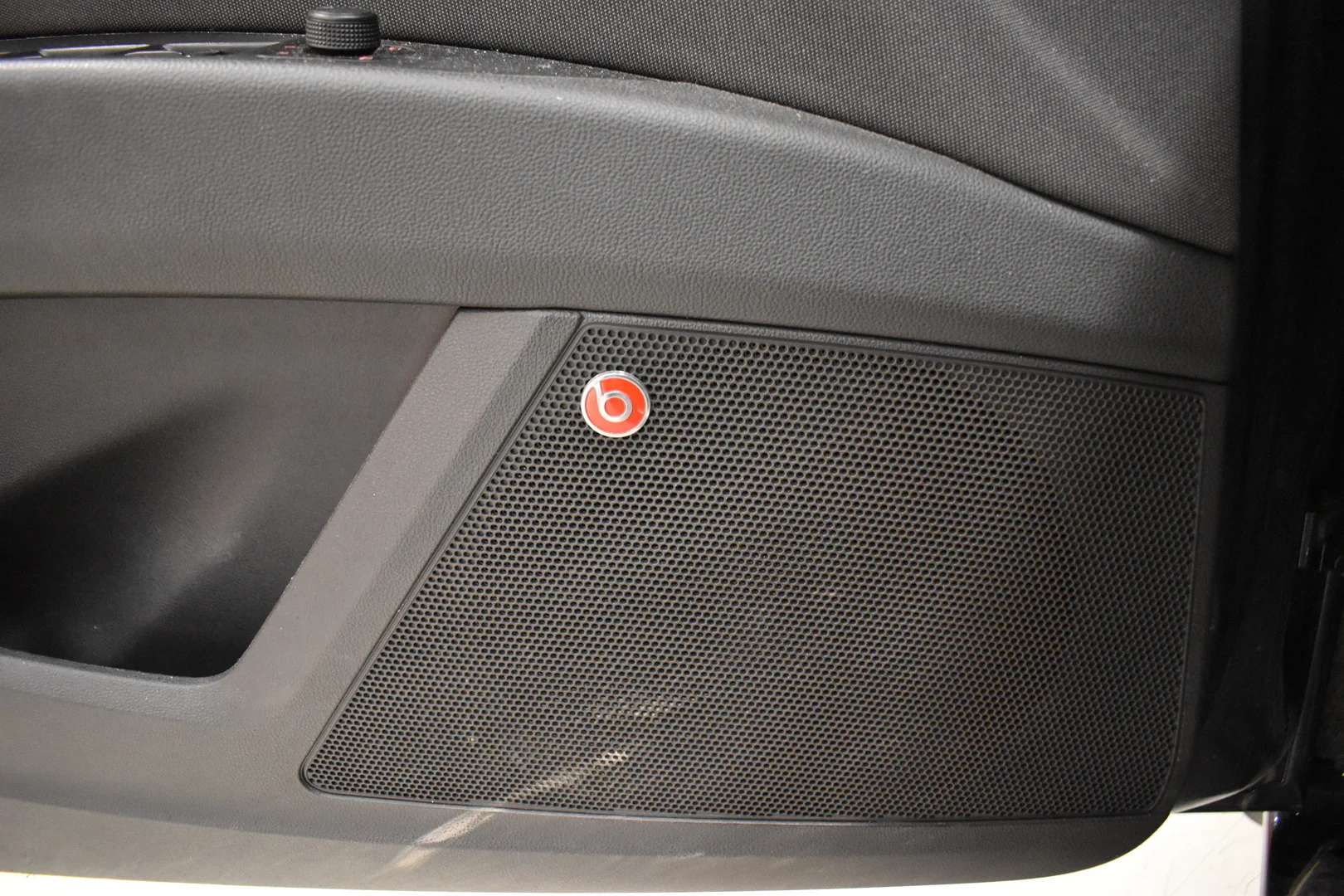 Car Image - gsWRWgzlzUf7b1AHrzHxQ