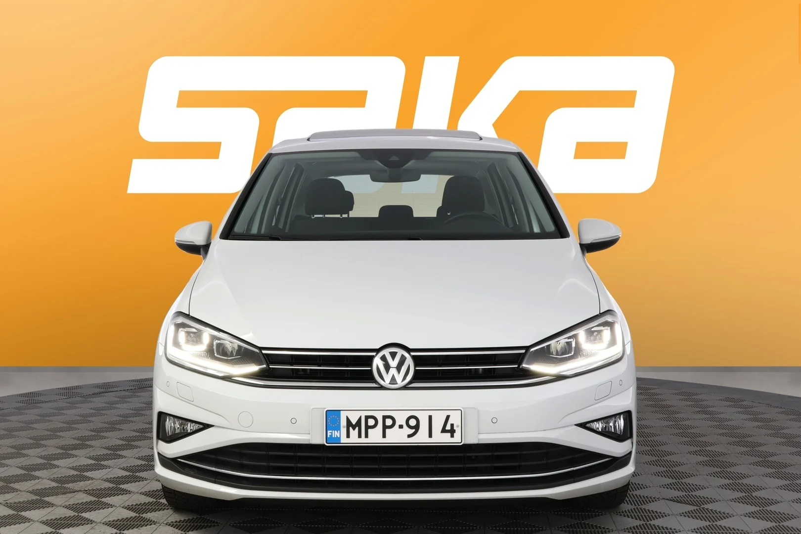 Car Image - 1AYyg5kIrKfl1UJXG73R1u