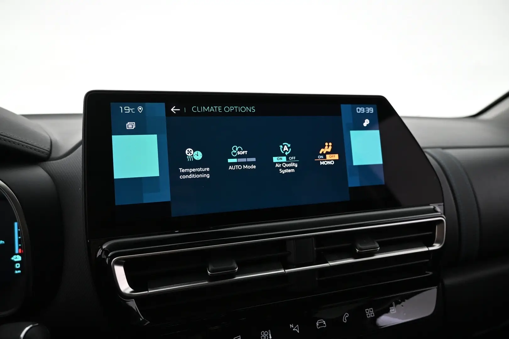 Car Image - 78oL6M12avoVyWipKjuUXo