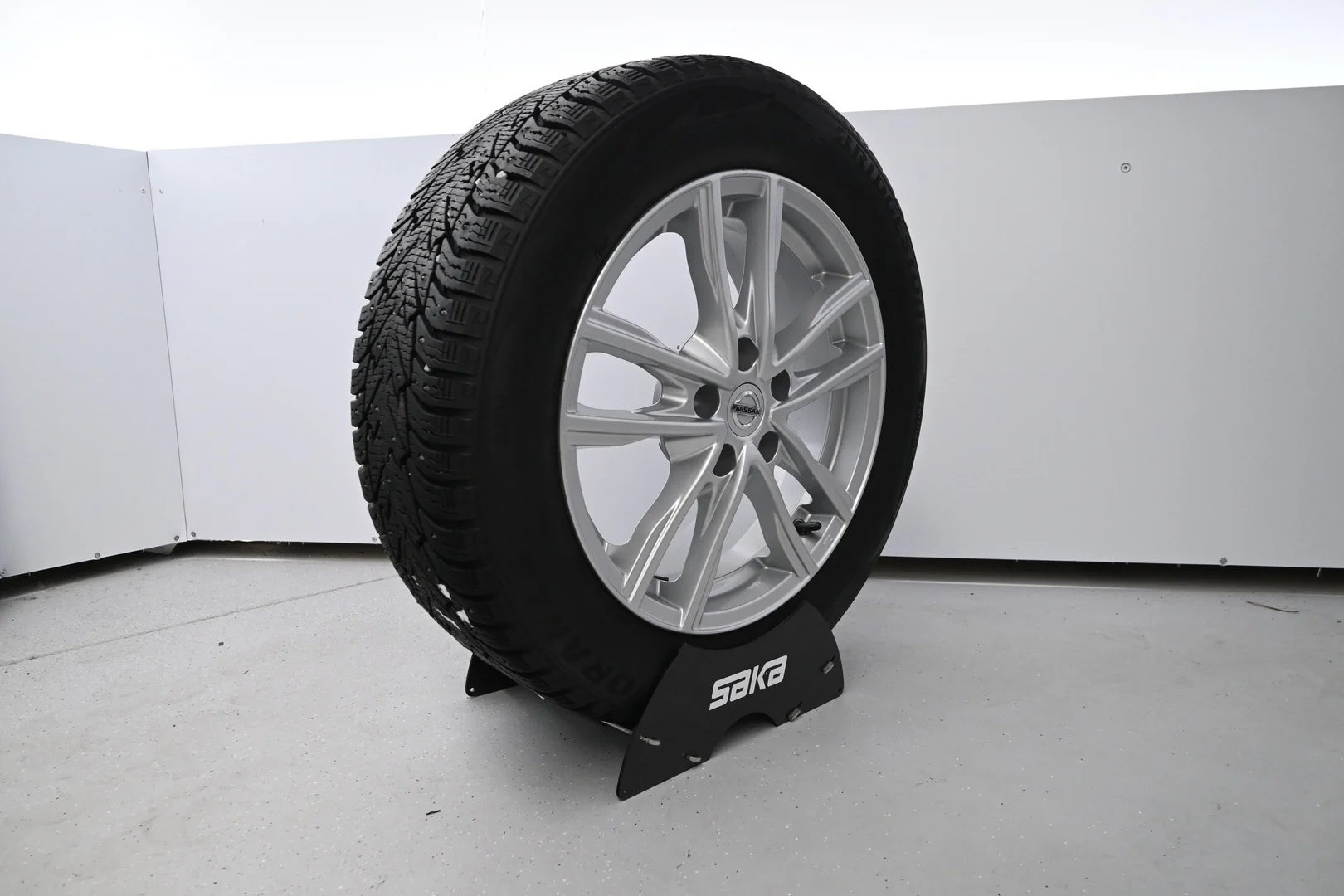 Car Image - 2bWF3Aeb6ZuNv8kS22admI