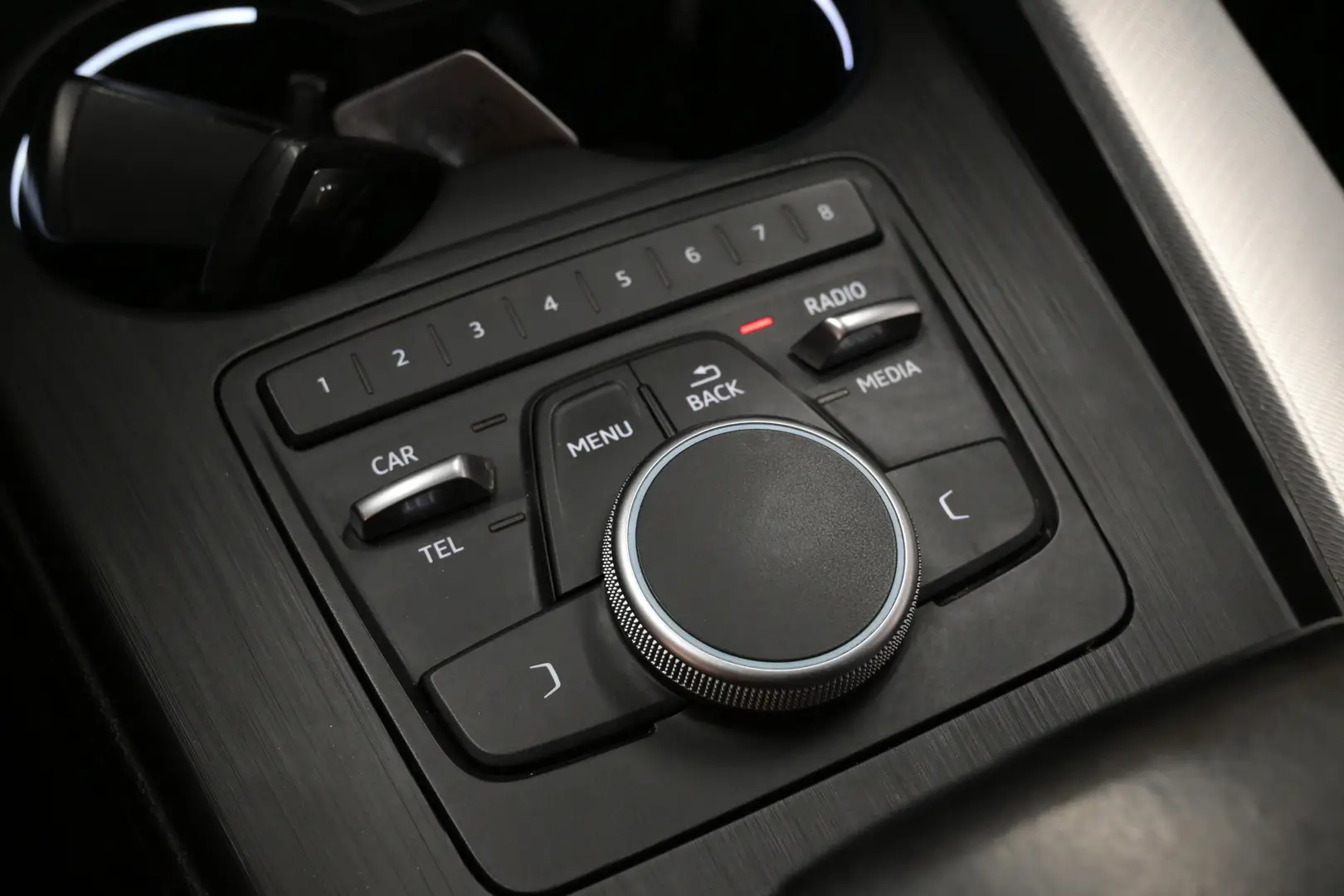 Car Image - 3j81tjdxDTGsrvVX7UQhil