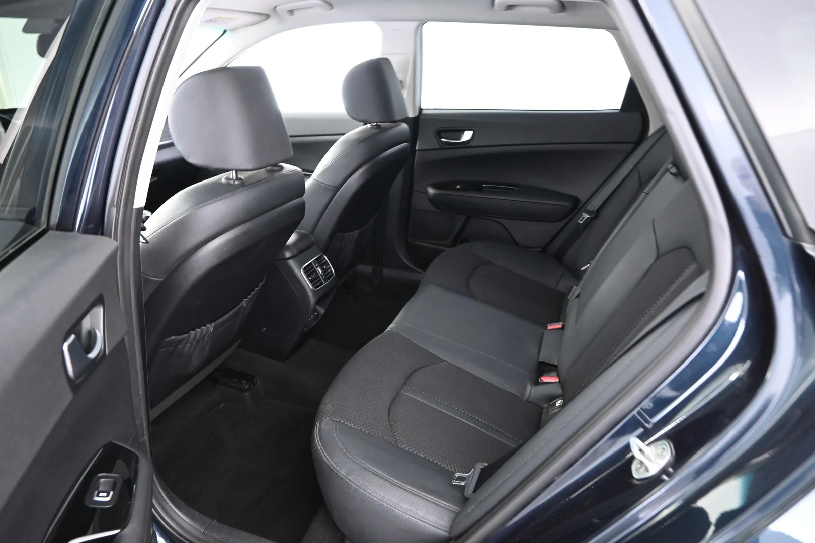 Car Image - 3gkwCeGtRgchU01o0tVmOB