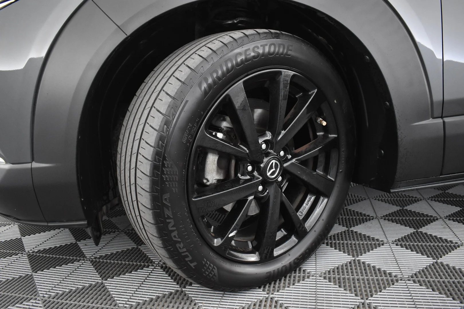 Car Image - TYVqMQlU0KZLzKIWjezjI