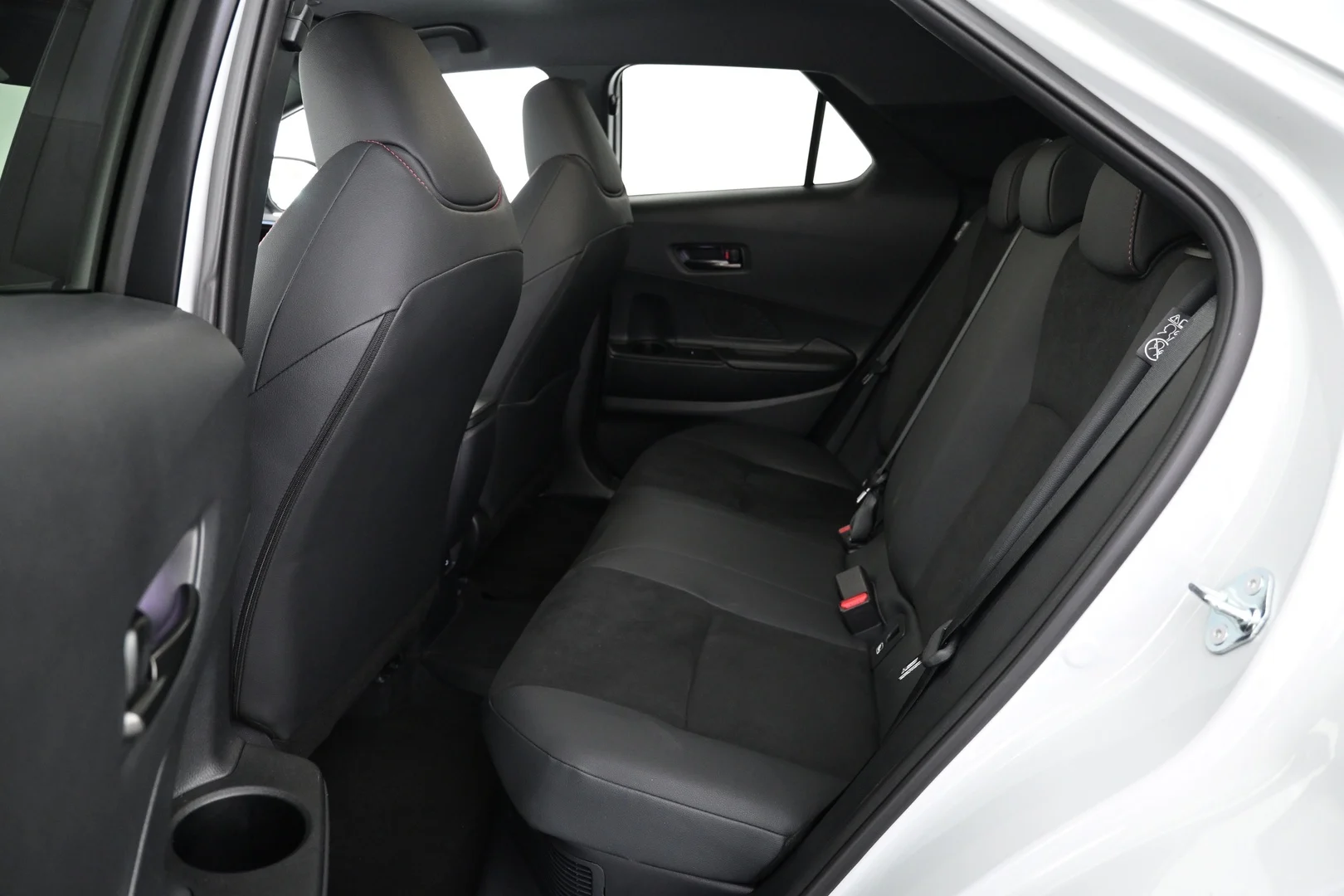 Car Image - 77ZFizg1RZ0BlOlBPSWo7f