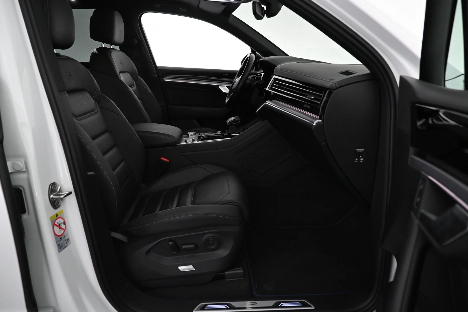 Car Image - 5fQCiFKV1f650lNUr7IQkg