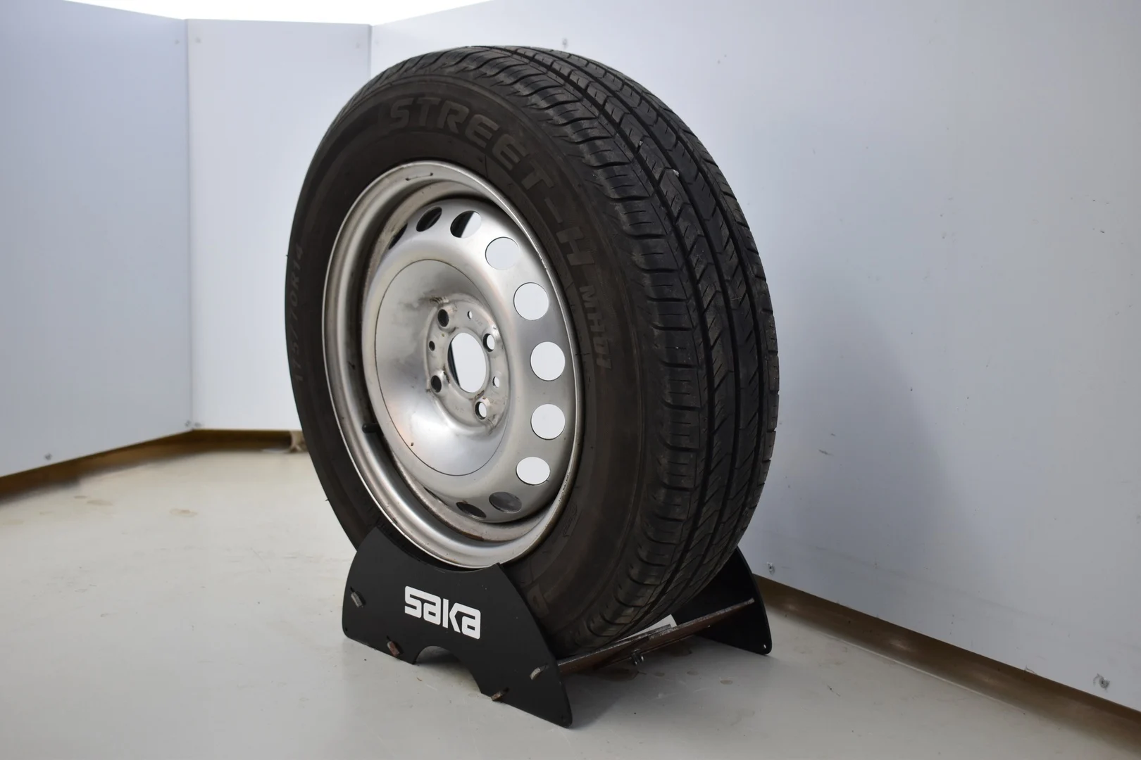 Car Image - 2xJPEavCjOPXiBxy7RZ3Db