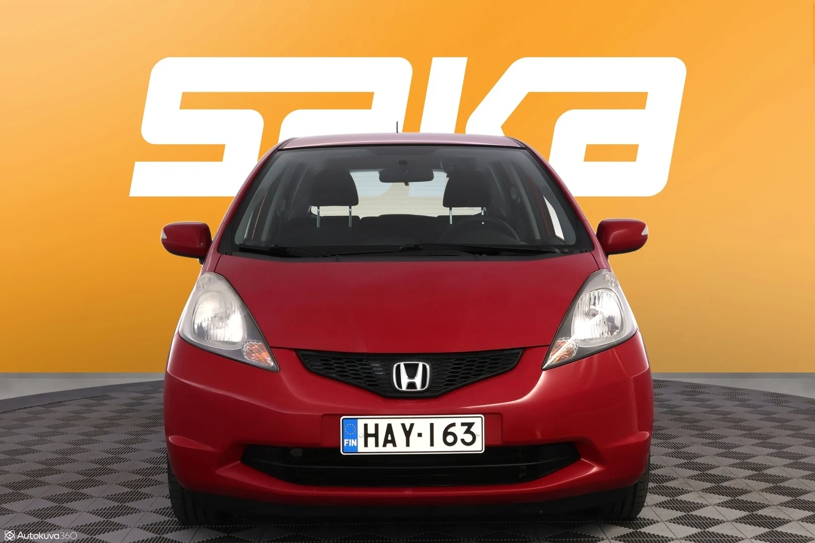 Car Image - 0Ffks8atO1uWxvlYrbZ8I