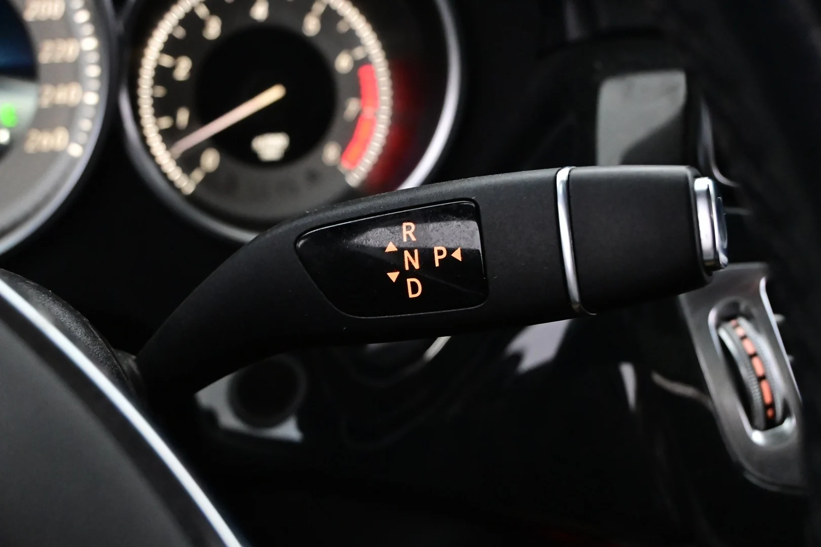 Car Image - 5kf1HhrL05B6zbieTvXmvt