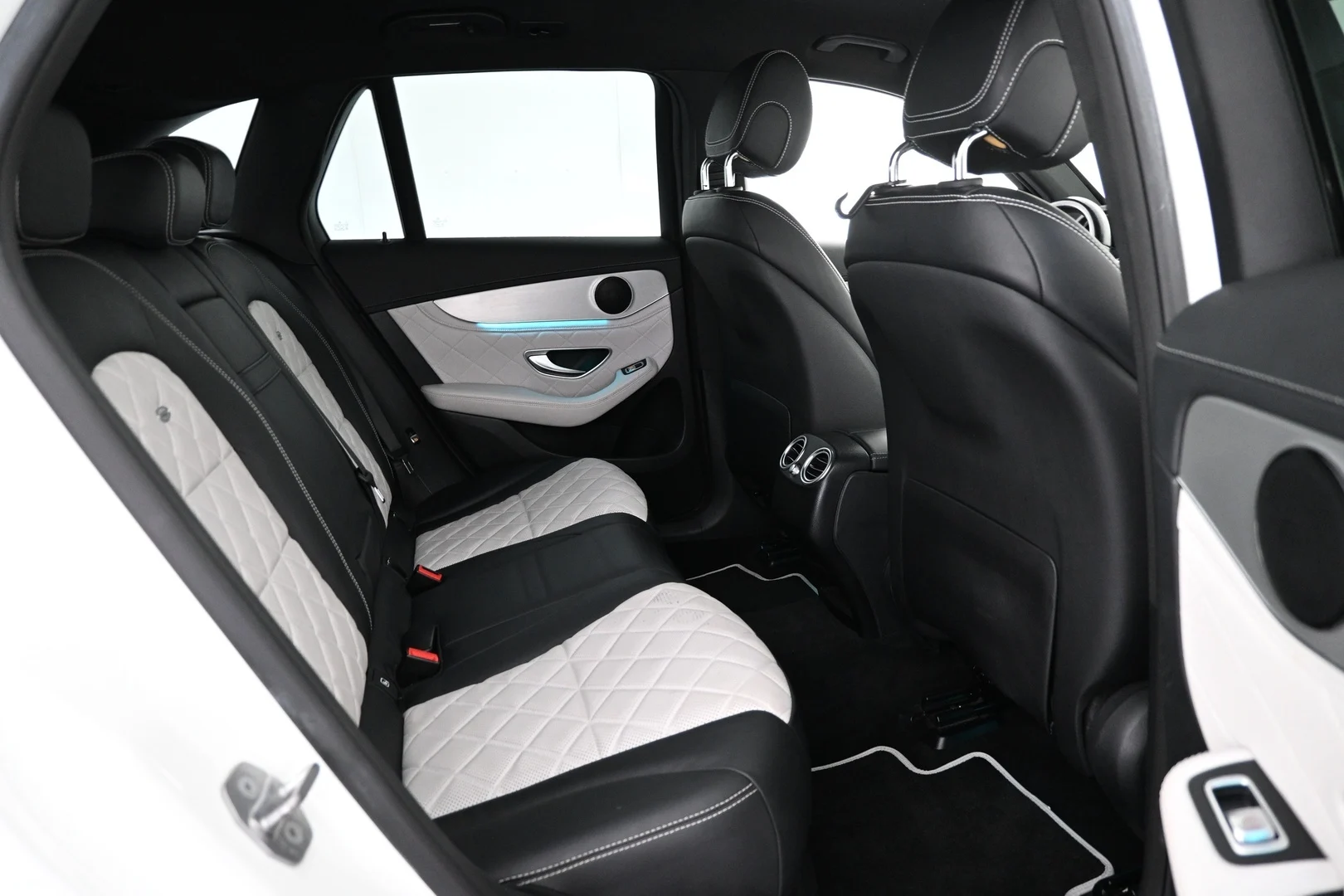 Car Image - 5Hiwgl8qm0FPvf7KdeBfp3