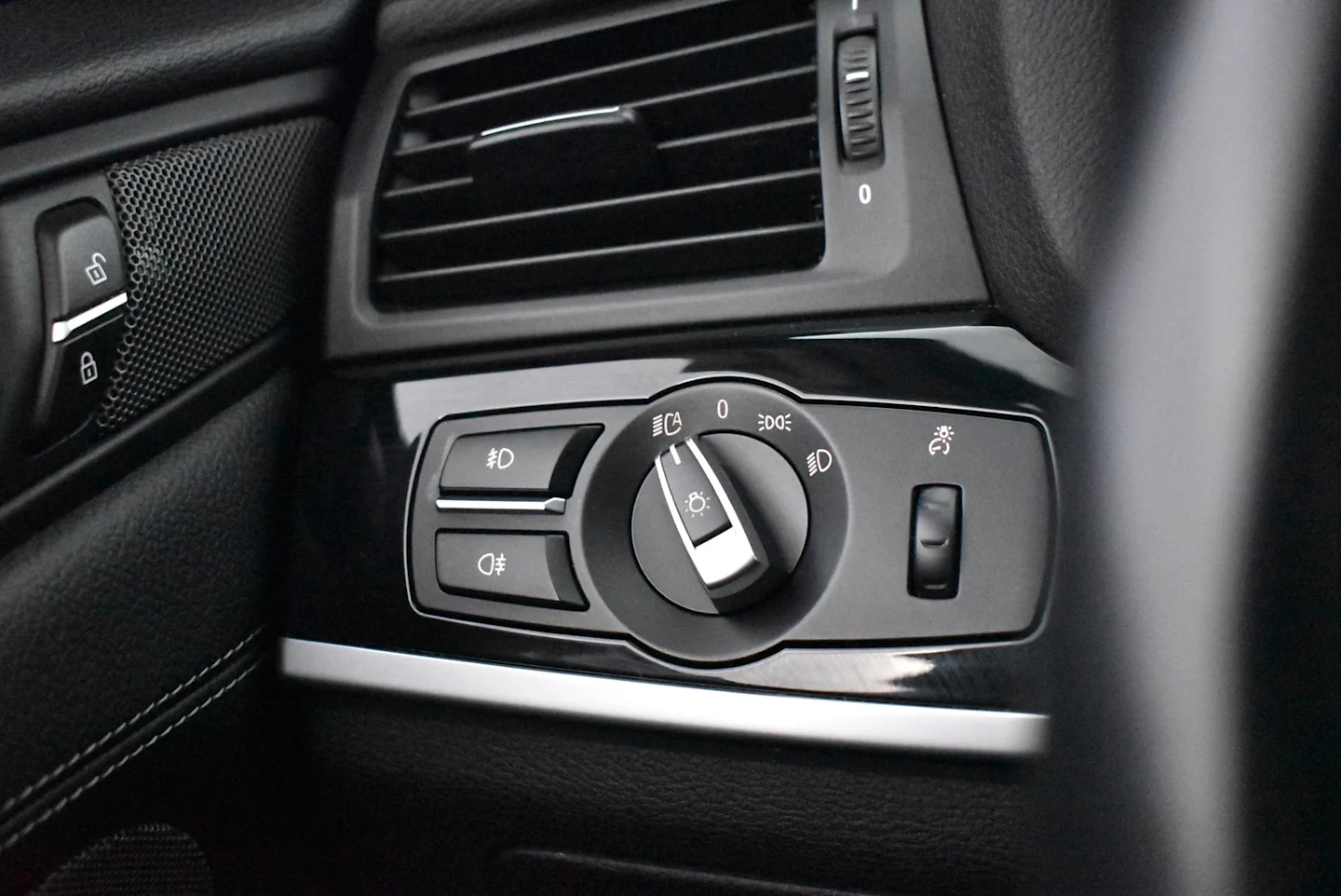 Car Image - 5skAI7bKGOA3Vc48ReQlmn