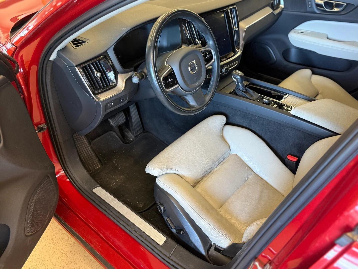 Car Image - 7uwnYC3EKn3hcnKsIVMCtR