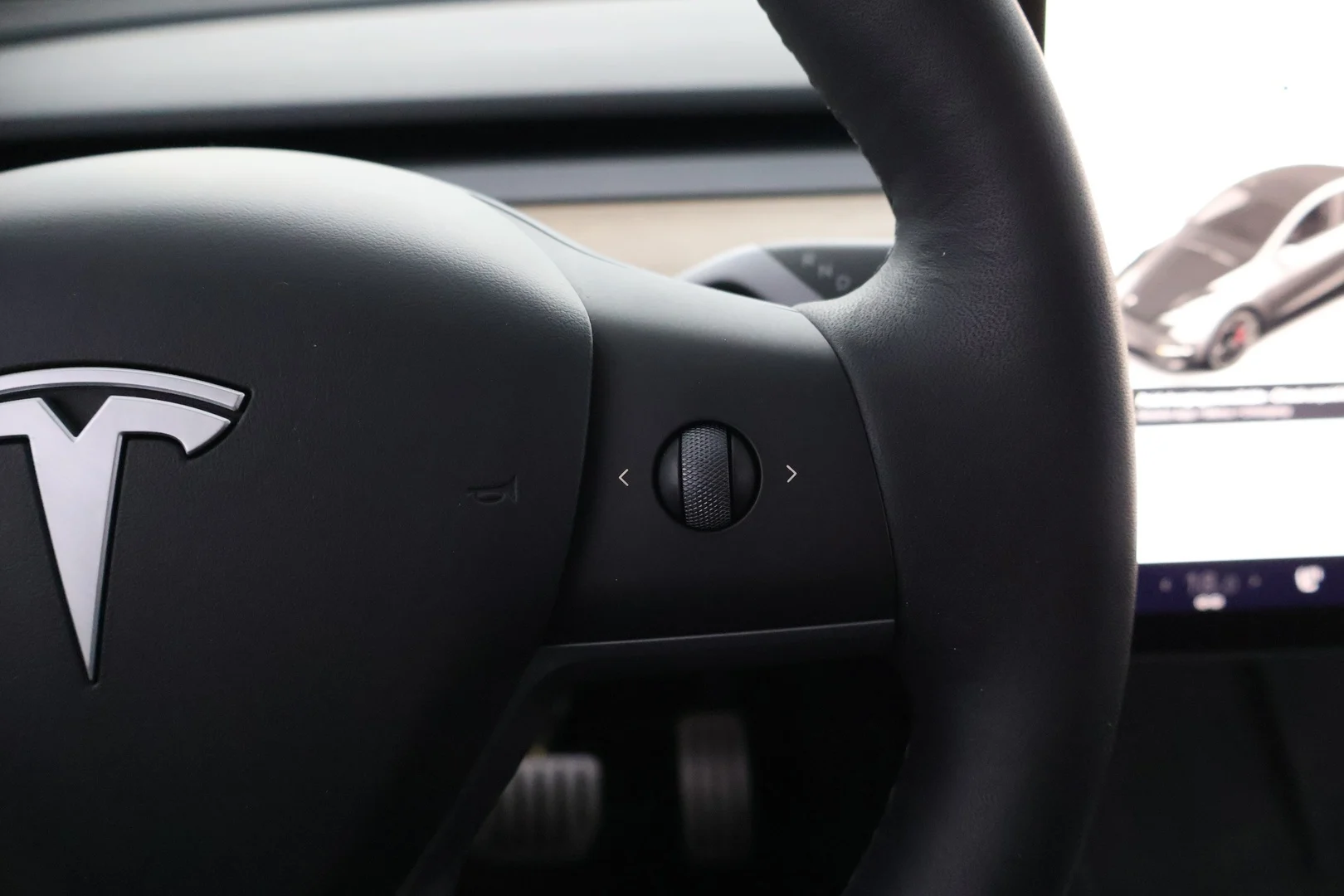 Car Image - PpAfKviyL4AL81ehjDYDn