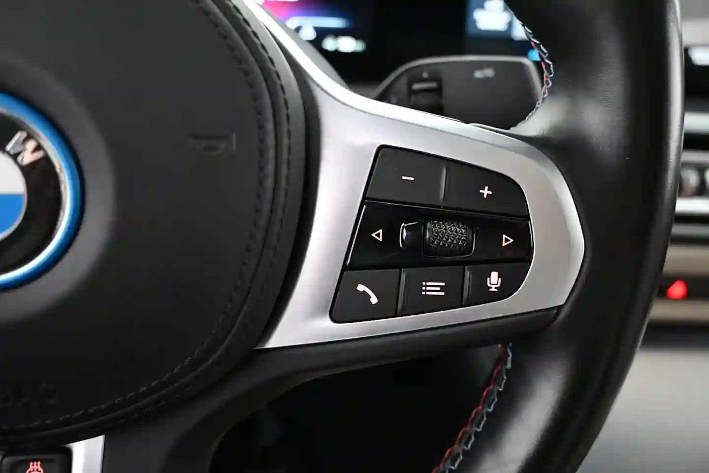Car Image - eCbnhIDkOjjUXXWsDyxVo