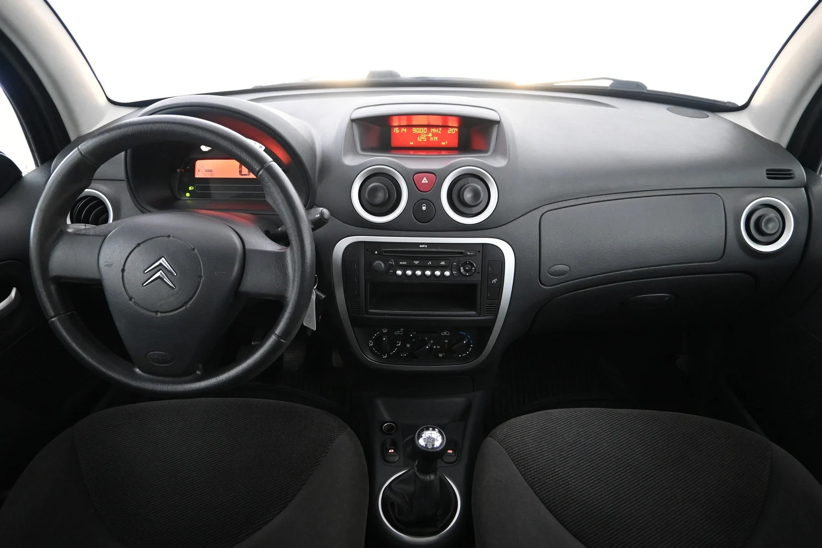 Car Image - 2ik8efcPr0xwsuUyvOhsnS