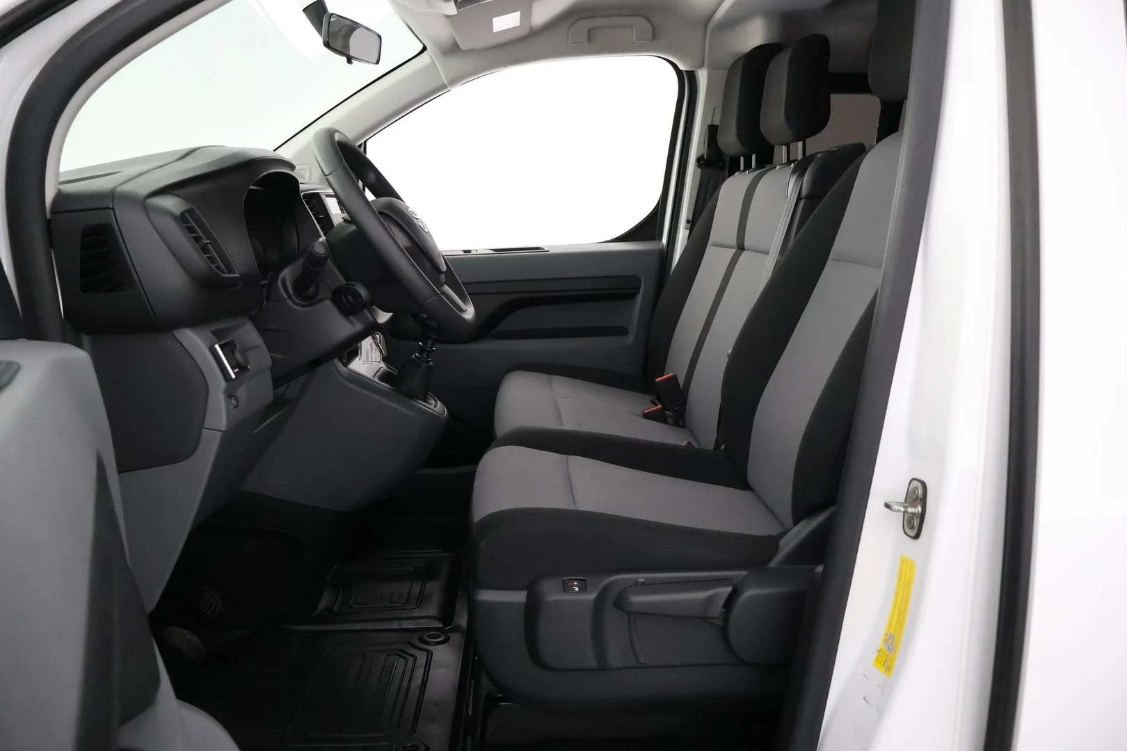 Car Image - 1jWOcEUQr0foGIJOD8Esfb