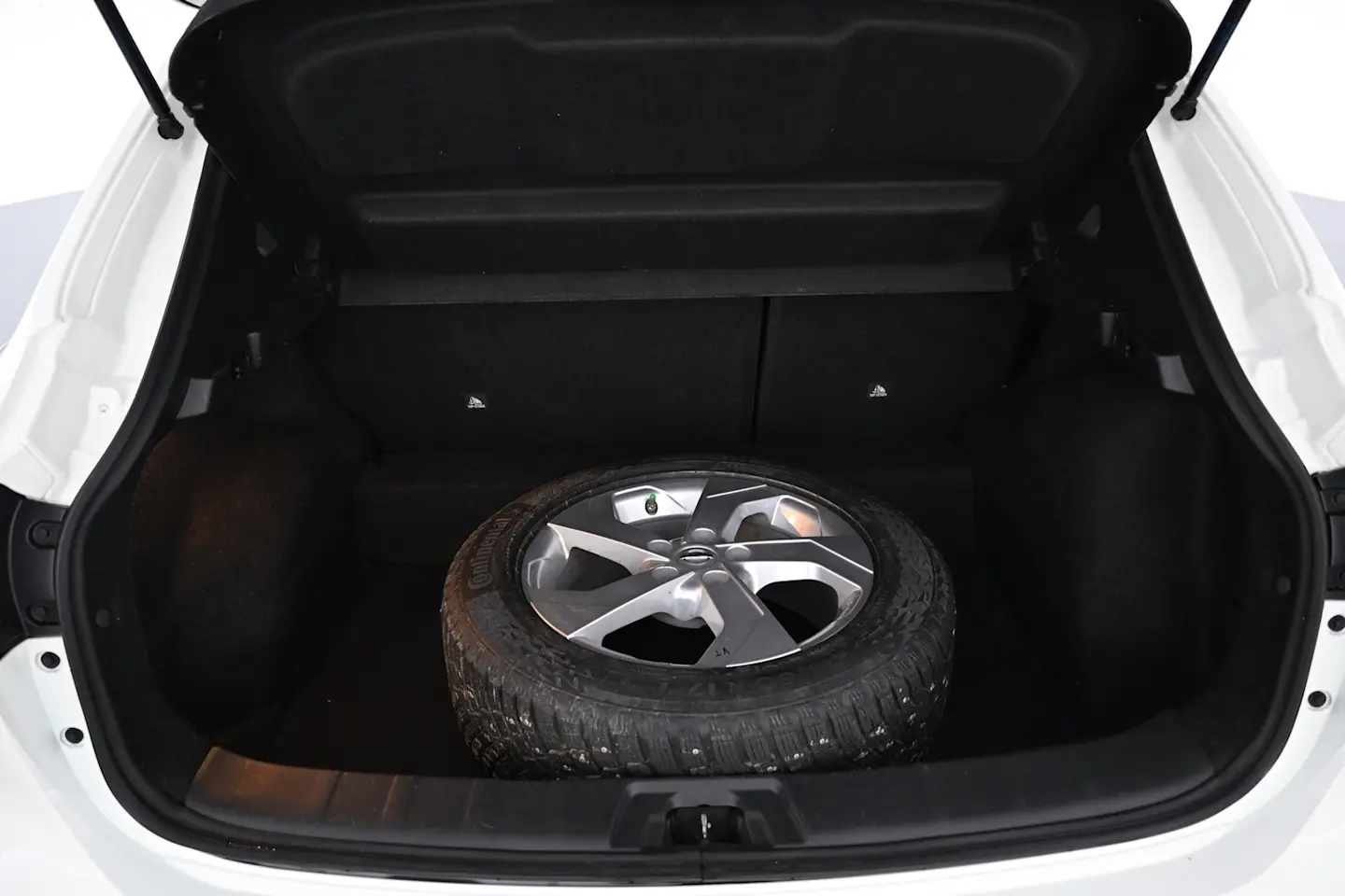 Car Image - 39rZvphQyw3cWbC1uHlK64