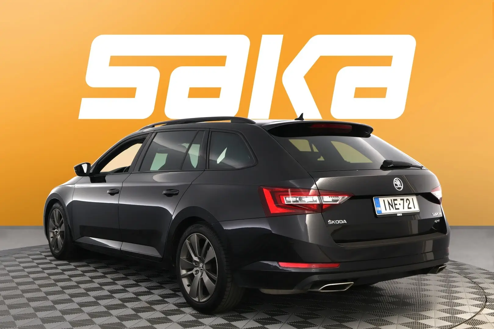 Car Image - 7l7xQnrKvtWh5xEZfl6AOg