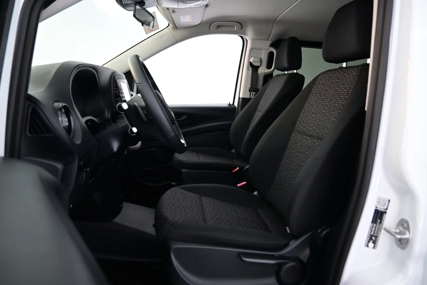 Car Image - 43i0VnkIXdHaSrc7SyA2Jv