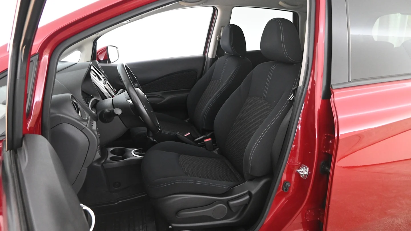 Car Image - 4TKXac7qiWbLKmKEv4xTO9