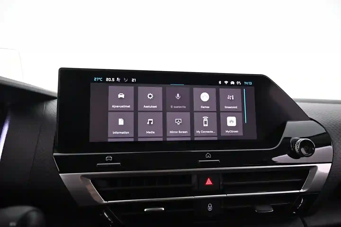 Car Image - 4Vmc8OE0AMLHzTmv4Z4aT7