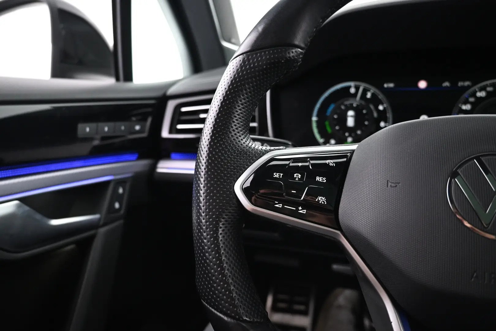 Car Image - 5HhXgHx9a5LYbG4SrZzFHv