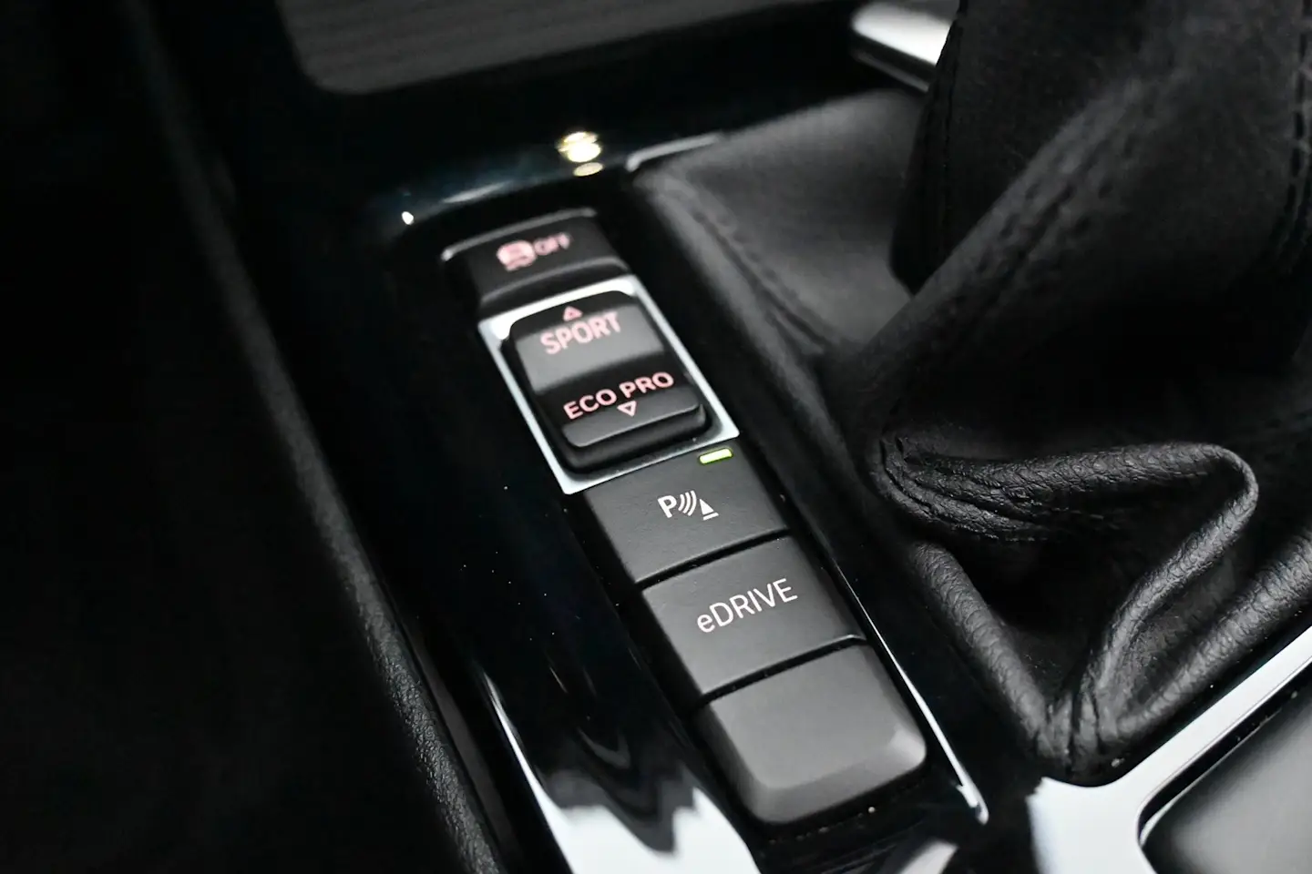 Car Image - 5gUb7B6e39f9tkd0nTrK0j