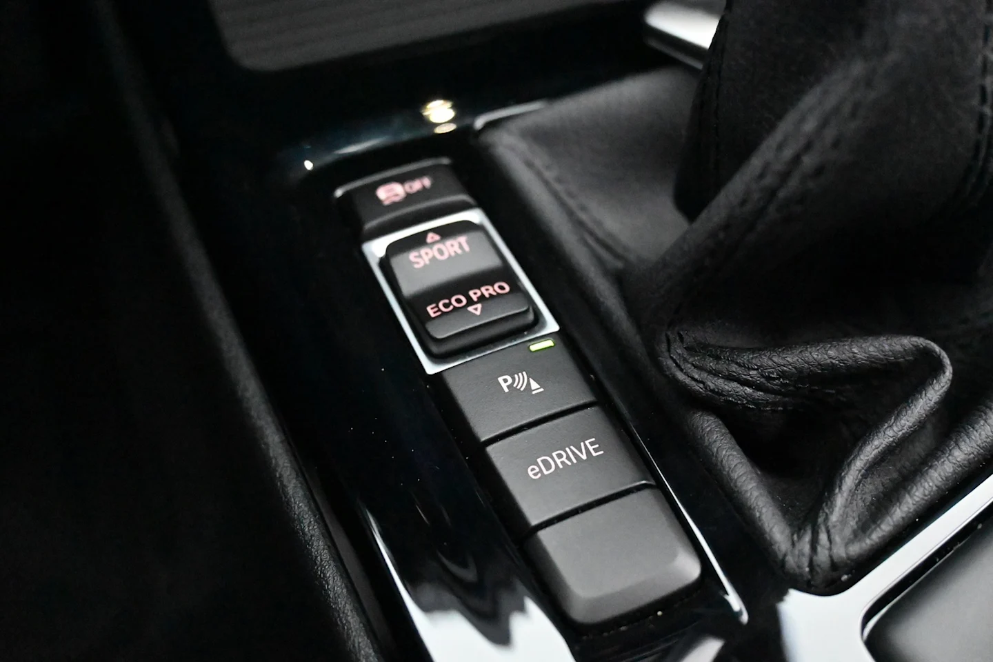 Car Image - 5gUb7B6e39f9tkd0nTrK0j